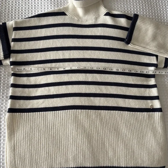 GUESS Emelia Sweater - Picture 15 of 16